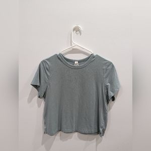Lululemon classic fit cotton blend short sleeve shirt